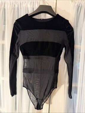 UNDRESS CODE Sheer Mesh Velvet Panel Bodysuit Black Long Sleeve Women’s Size M